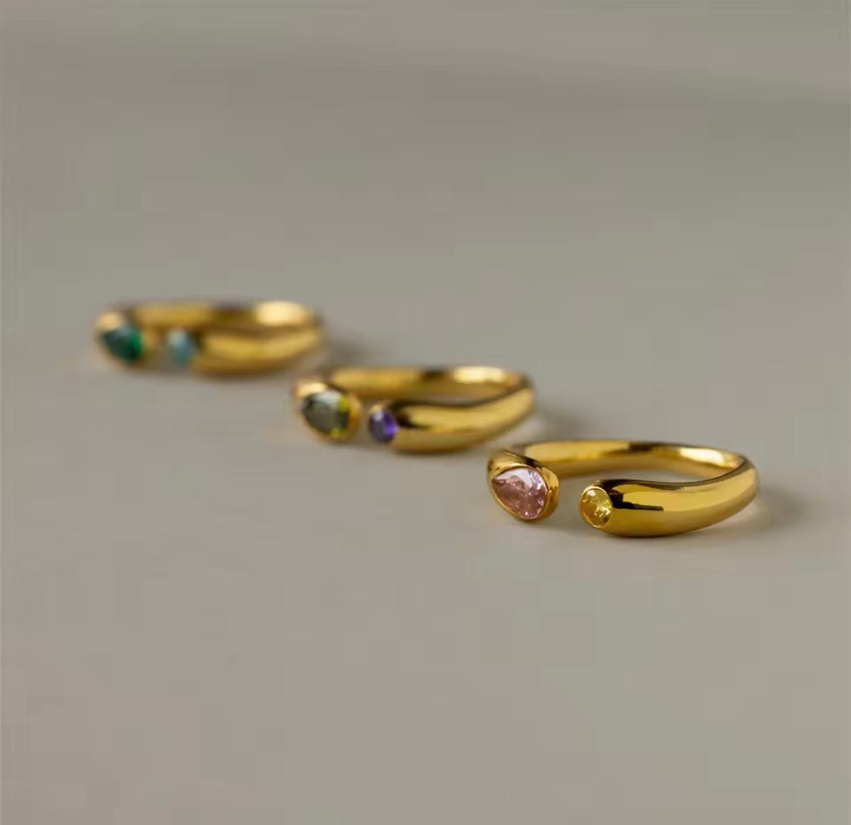 Sia Ring