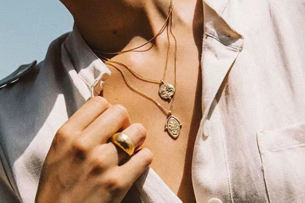 Sia Palm Necklace